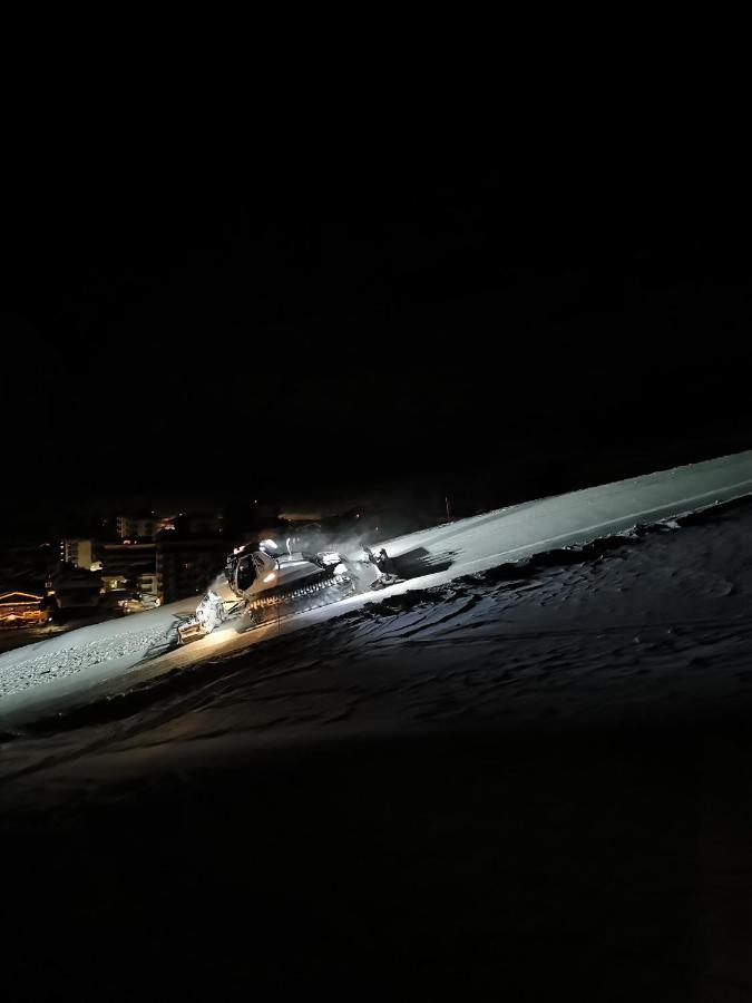 Home On Slopes, The Slope N°3 Is Under The Balcony! Breuil-Cervinia Bagian luar foto